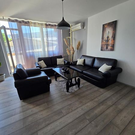 City Center Apt Wfree P Skopie Exterior foto