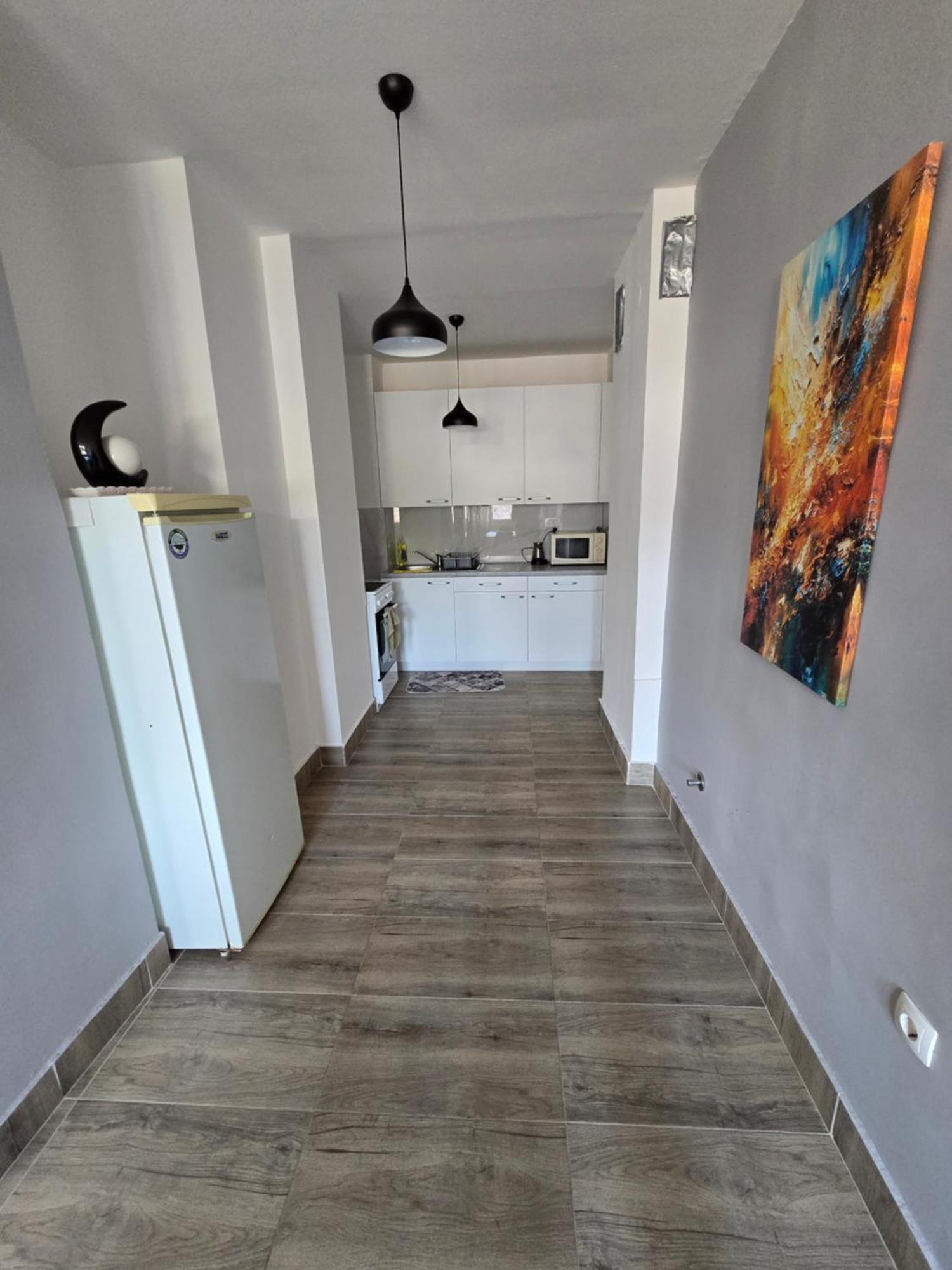City Center Apt Wfree P Skopie Exterior foto